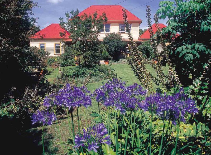 Redcliffe House Colonial Bed & Breakfast Суонси Екстериор снимка