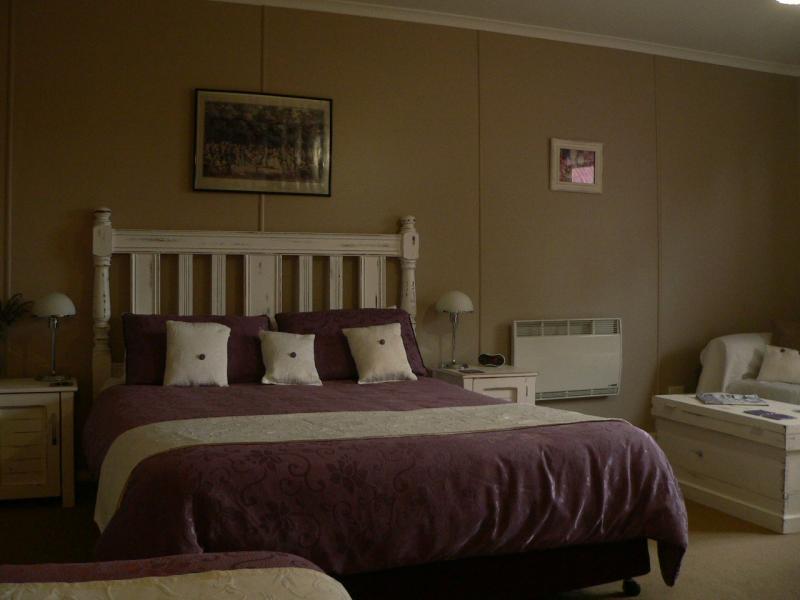 Redcliffe House Colonial Bed & Breakfast Суонси Екстериор снимка