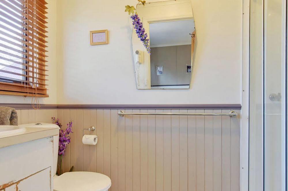 Redcliffe House Colonial Bed & Breakfast Суонси Екстериор снимка