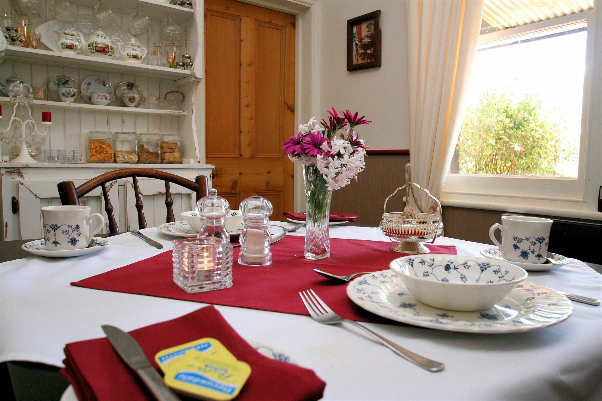 Redcliffe House Colonial Bed & Breakfast Суонси Екстериор снимка